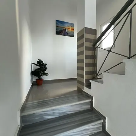 Konukevi Bella 3*